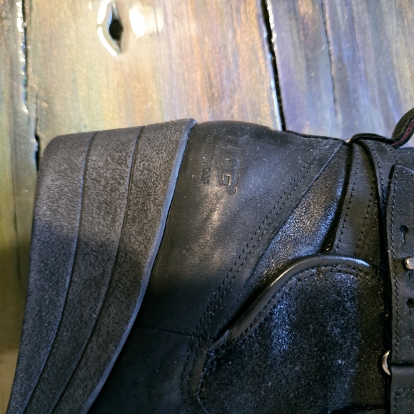 UGG Emalie Waterproof Boots - Picture 5 of 9